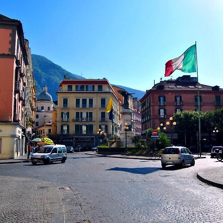 Denza Apartments Castellammare di Stabia Kültér fotó